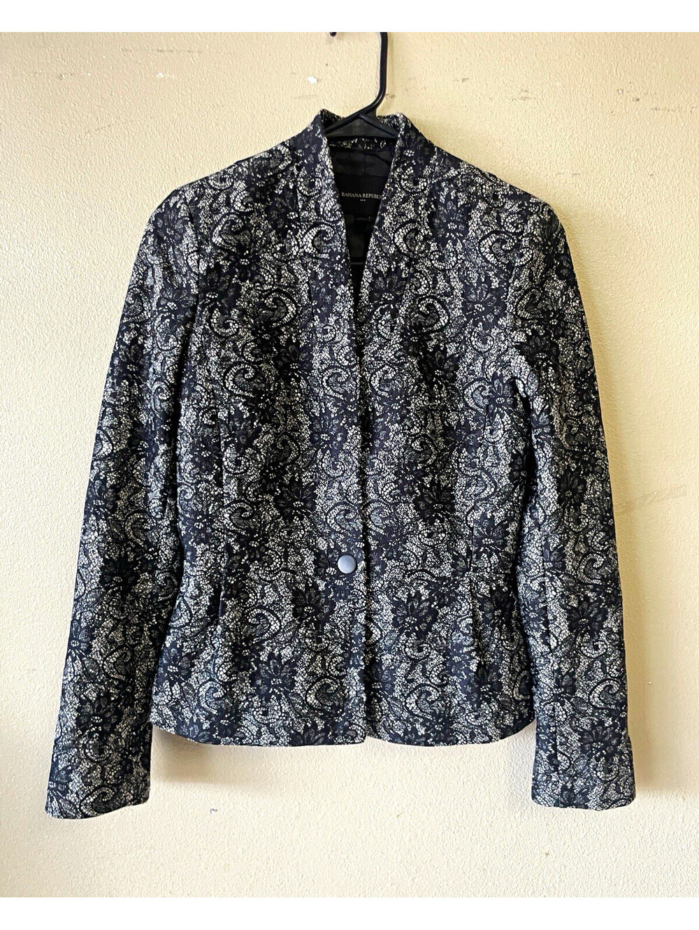 Banana Republic Women's 4 Black/White Floral Lace One-Button Lined Blazer